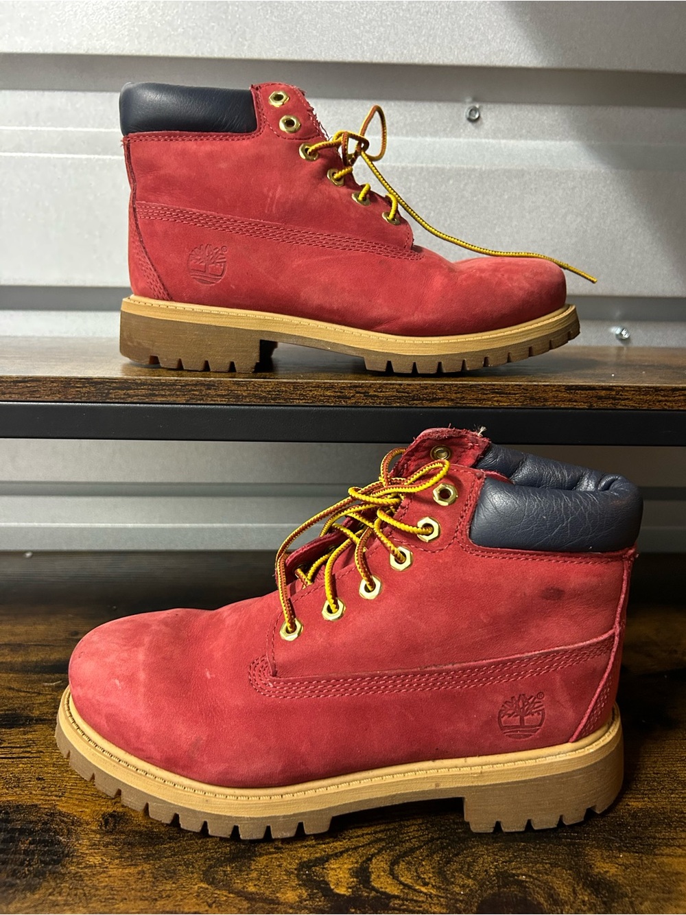 Timberland A1HD0 RED LEATHER HI TOP YOUTH Boots  Size 3